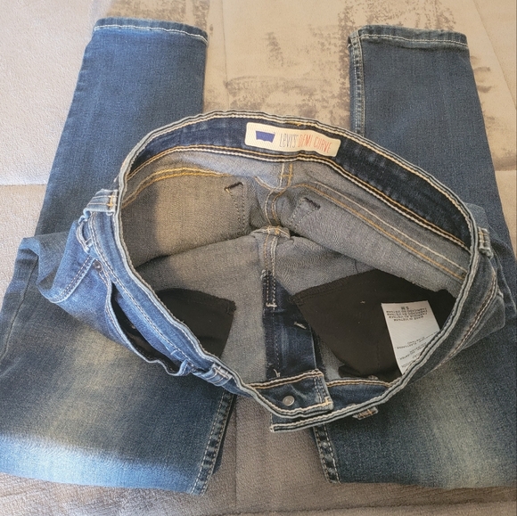Levi's Denim Curve Low-rise Jeans - Picture 6 of 7